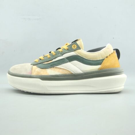 3767cb73-2f00-42f0-bfe4-de8bc8d315bb-Img-shoe