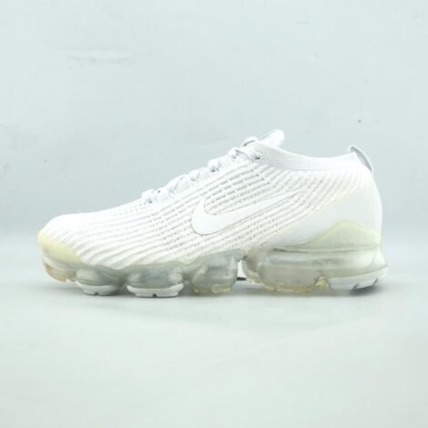 ccb7cbe1-c2cd-47b5-aaa5-304393c69962-Img-shoe