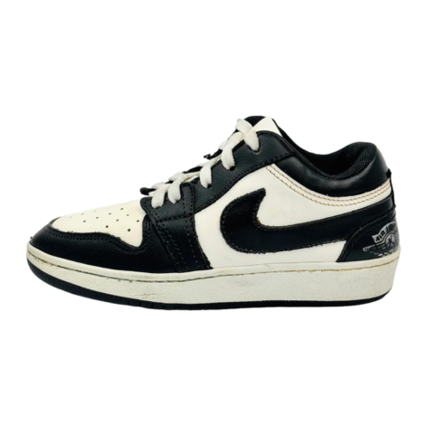 Nike Kid’s Air Jordan 1 Low Shoes (Size 30.531)